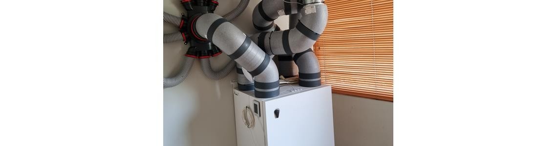 Εγκατάσταση μονάδας αερισμού Domekt R 450 V C6M σε κτίριο γραφείων